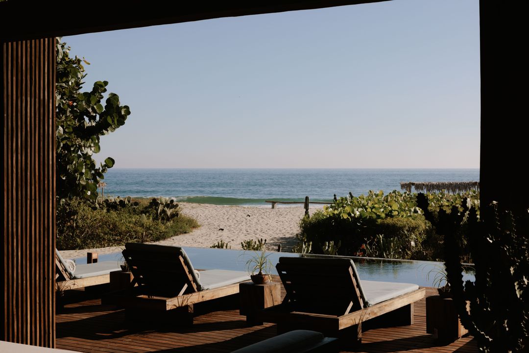 Praesent commodo cursus magna, vel scelerisque nisl consectetur et. Nulla vitae elit libero, a pharetra augue.