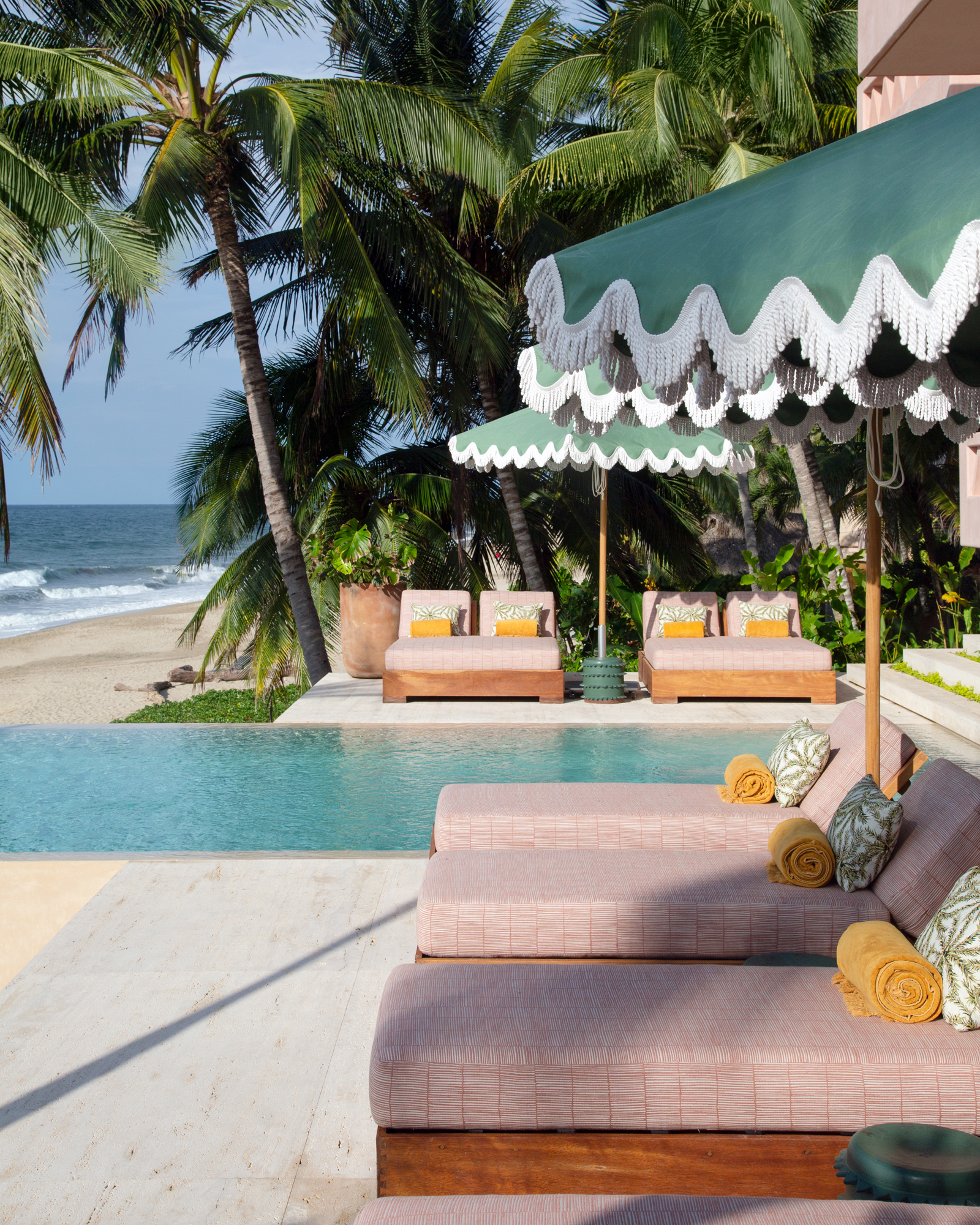 casa-rosada_villa_sayulita-mexico_exterior-pool.jpg