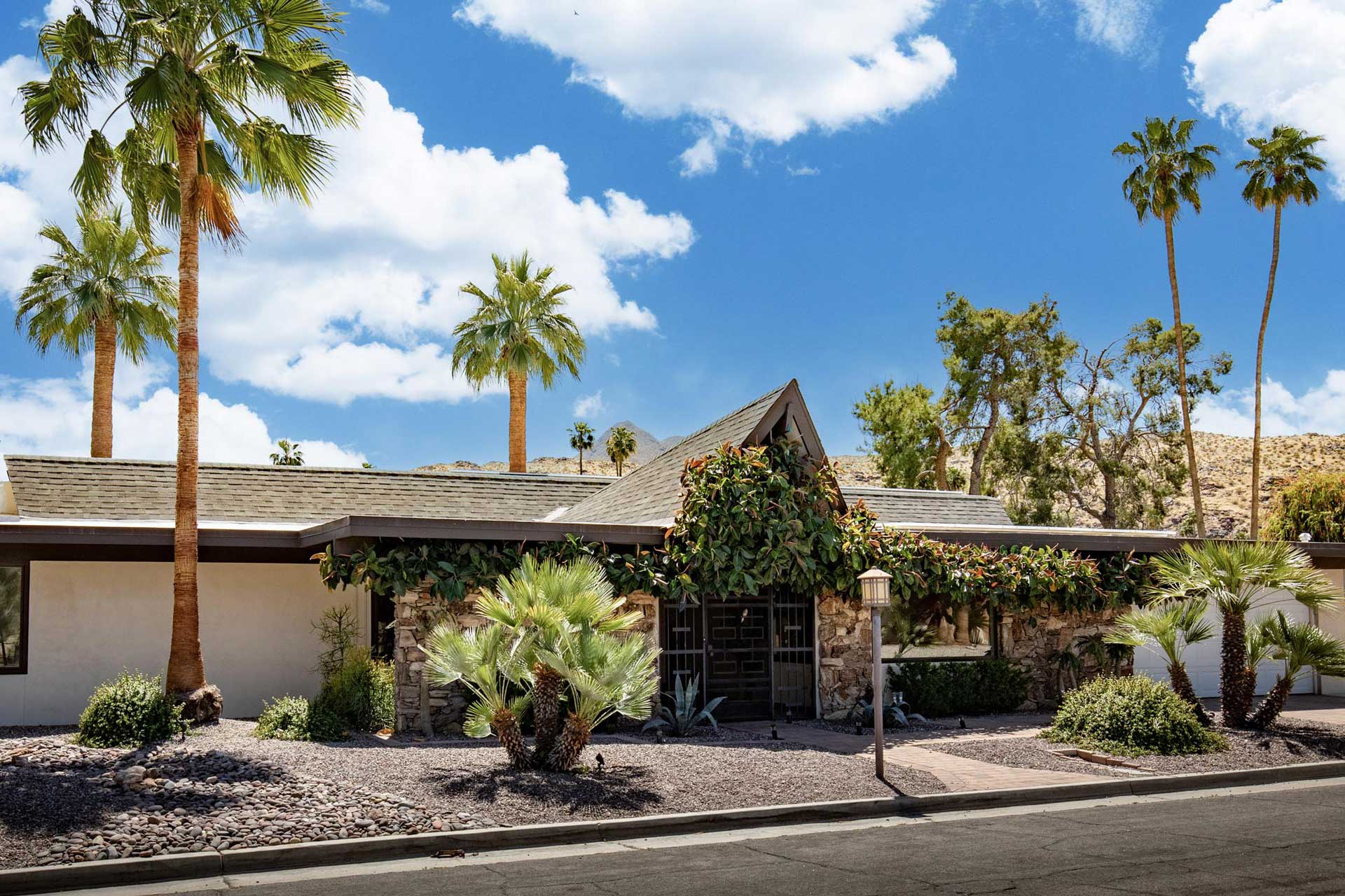 the-royal-singapore-palm-springs